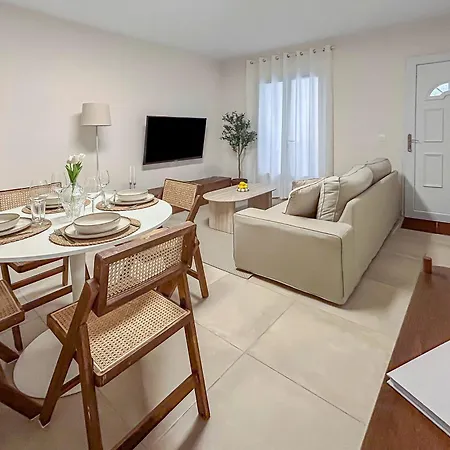 Appartement Maison 10 Min De Beziers, 30 Min De La Mer Et Sa Terrasse Panoramique